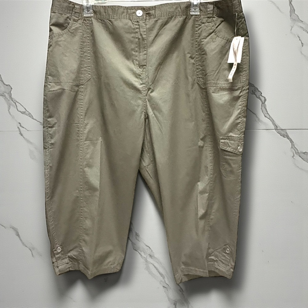 Fresh Womens Plus‎ Size 24W Olive Green Cotton Stretch Cargo Capri Pants NWT